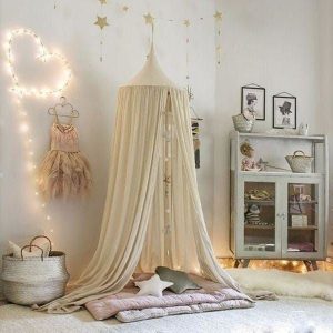 ciel de lit bébé beige