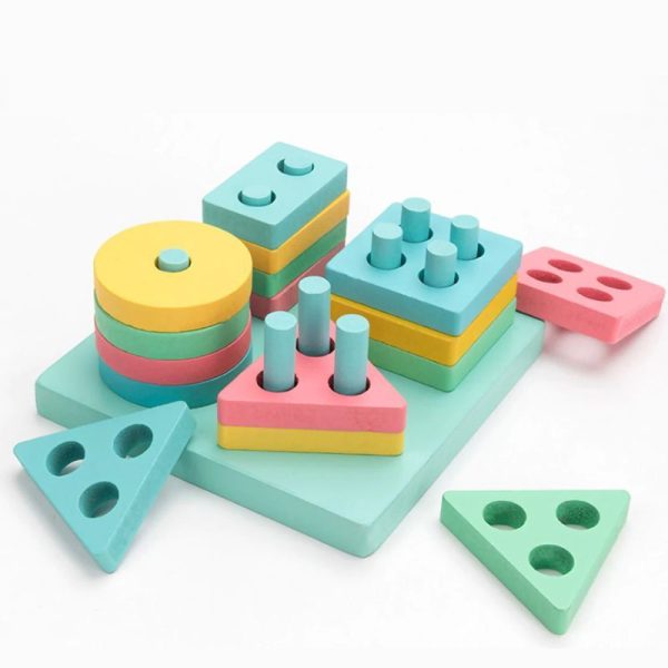 jouet à empiler en bois