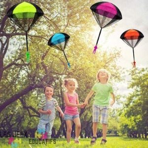 jouet bonhomme en parachute à lancer